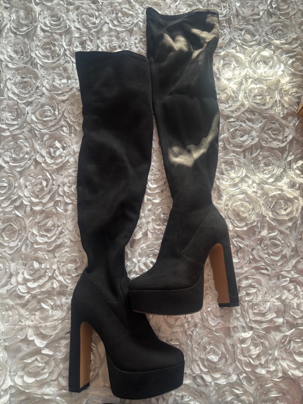 Women’s Black Over-the-Knee Platform Heeled Boots